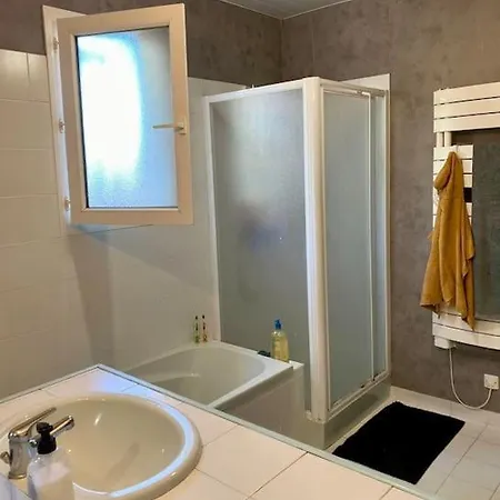 Maison Familiale A 5 Min D'albi بيت للعطل *